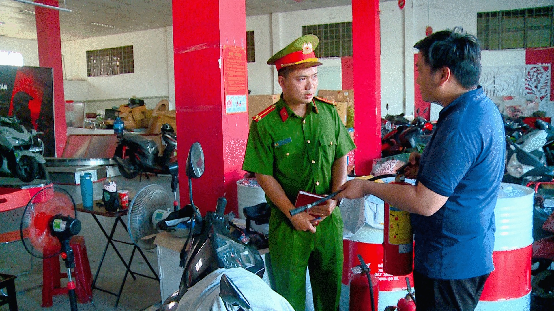 Đầu tư thiết bị PCCC chất lượng giúp doanh nghiệp tránh bị phạt trong các đợt kiểm tra định kỳ. 