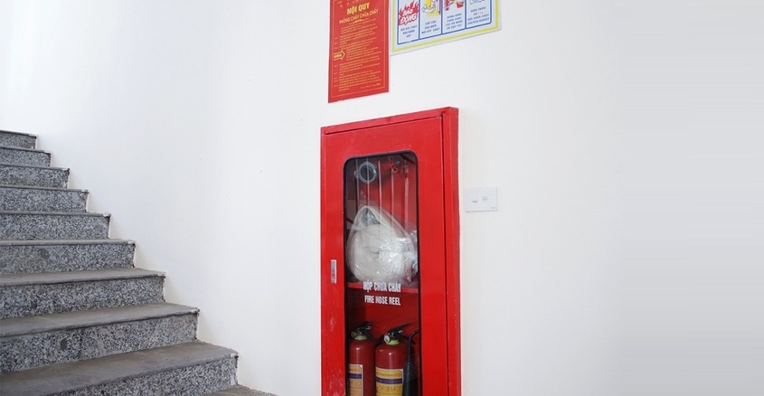 Chọn tủ chữa cháy có chất liệu tốt để đảm bảo độ bền lâu dài sử dụng